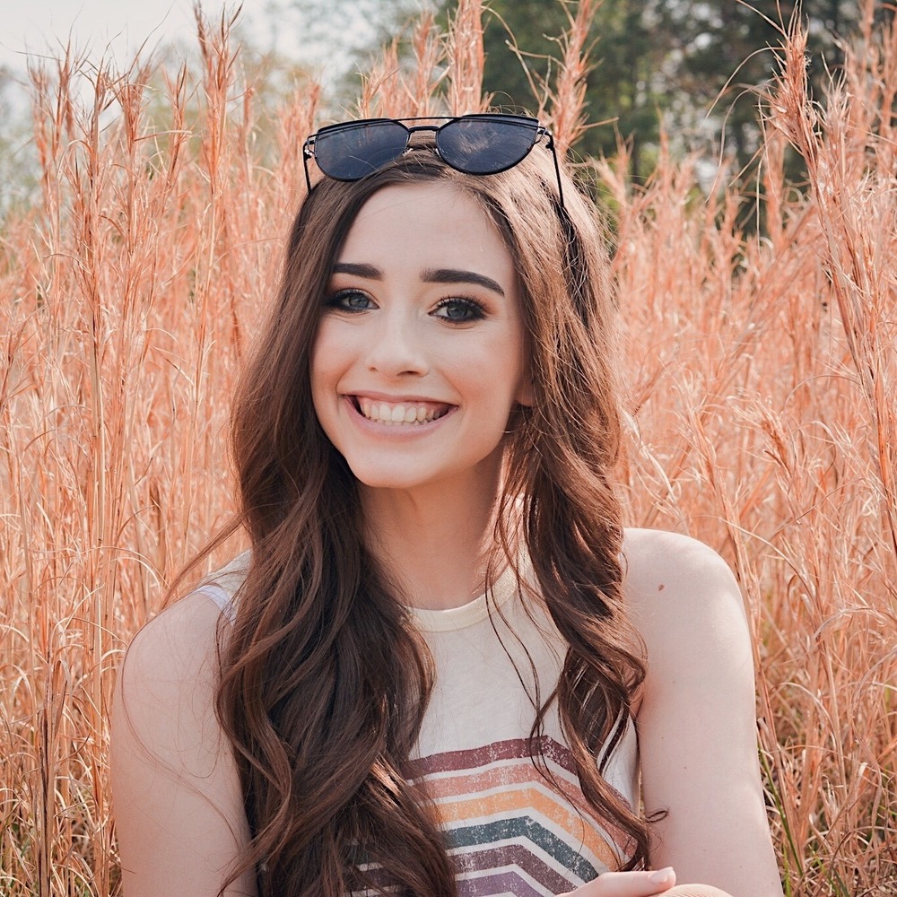 Meet your Posher, Ella